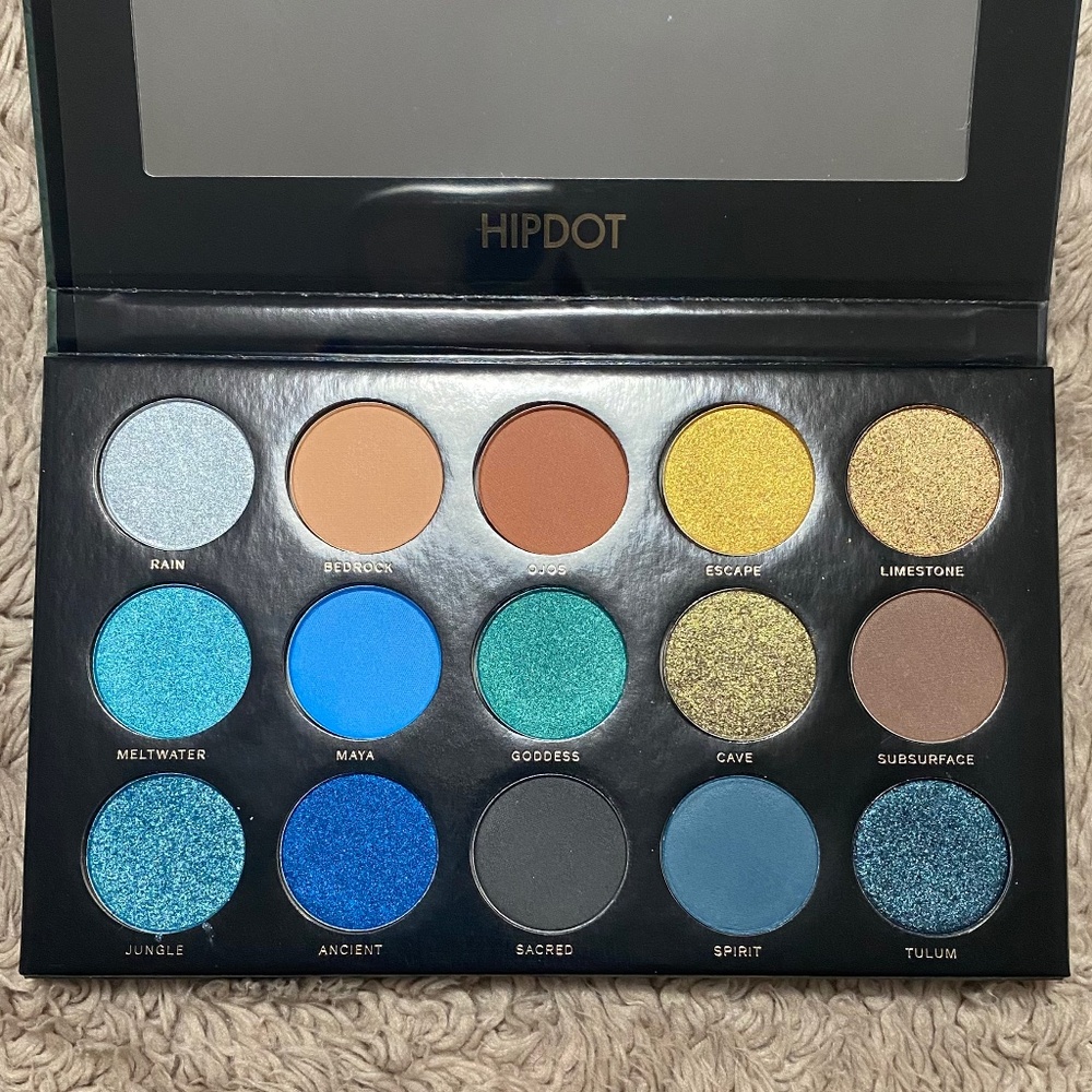 HIPDOT Cenote Pressed Eyeshadow Palette